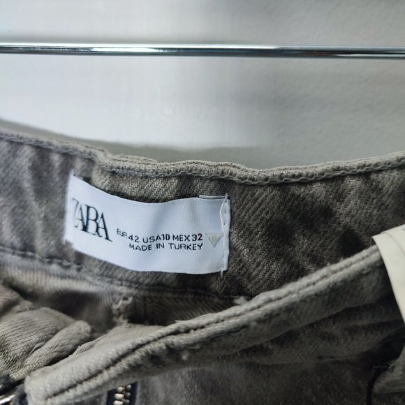 NWT ZARA STRAIGHT FIT TRF JEANS WITH DECORATIVE STITCHES - Picture 6 of 10